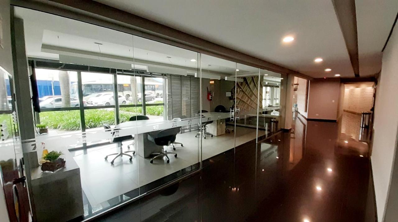 Estudio Aconchegante No Centro De Curitiba - Ar Condicio E Localizacao Perfeita! Eksteriør billede