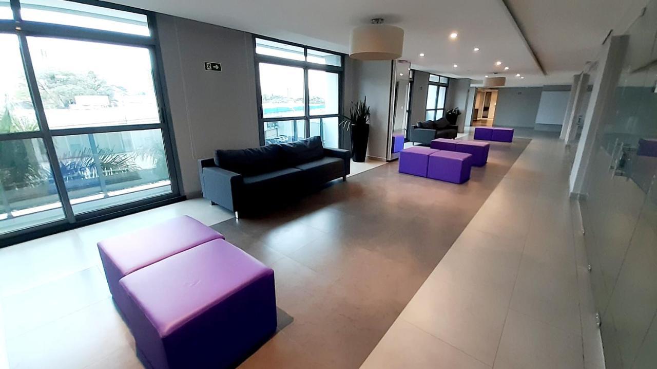 Estudio Aconchegante No Centro De Curitiba - Ar Condicio E Localizacao Perfeita! Eksteriør billede