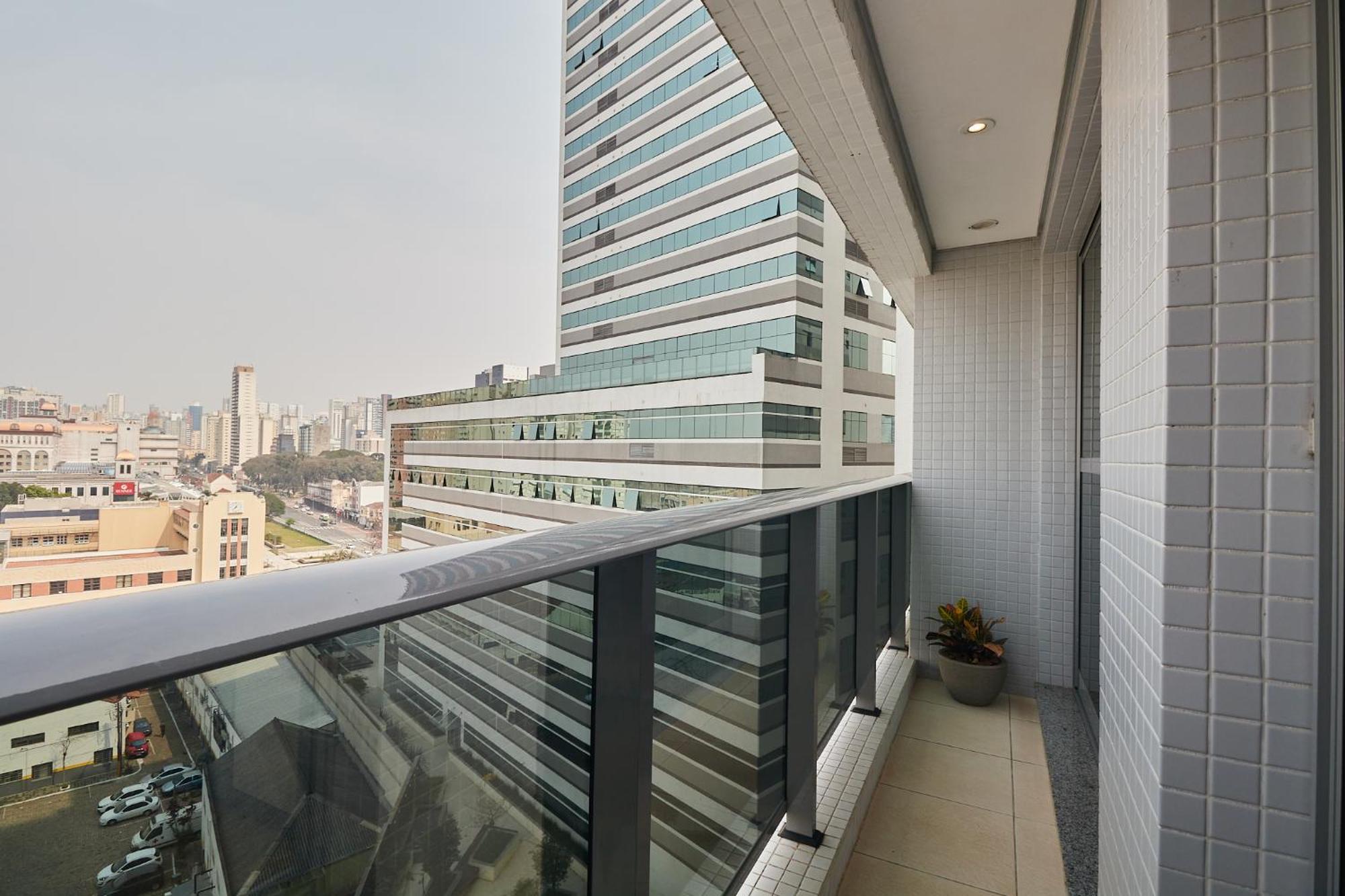 Estudio Aconchegante No Centro De Curitiba - Ar Condicio E Localizacao Perfeita! Eksteriør billede